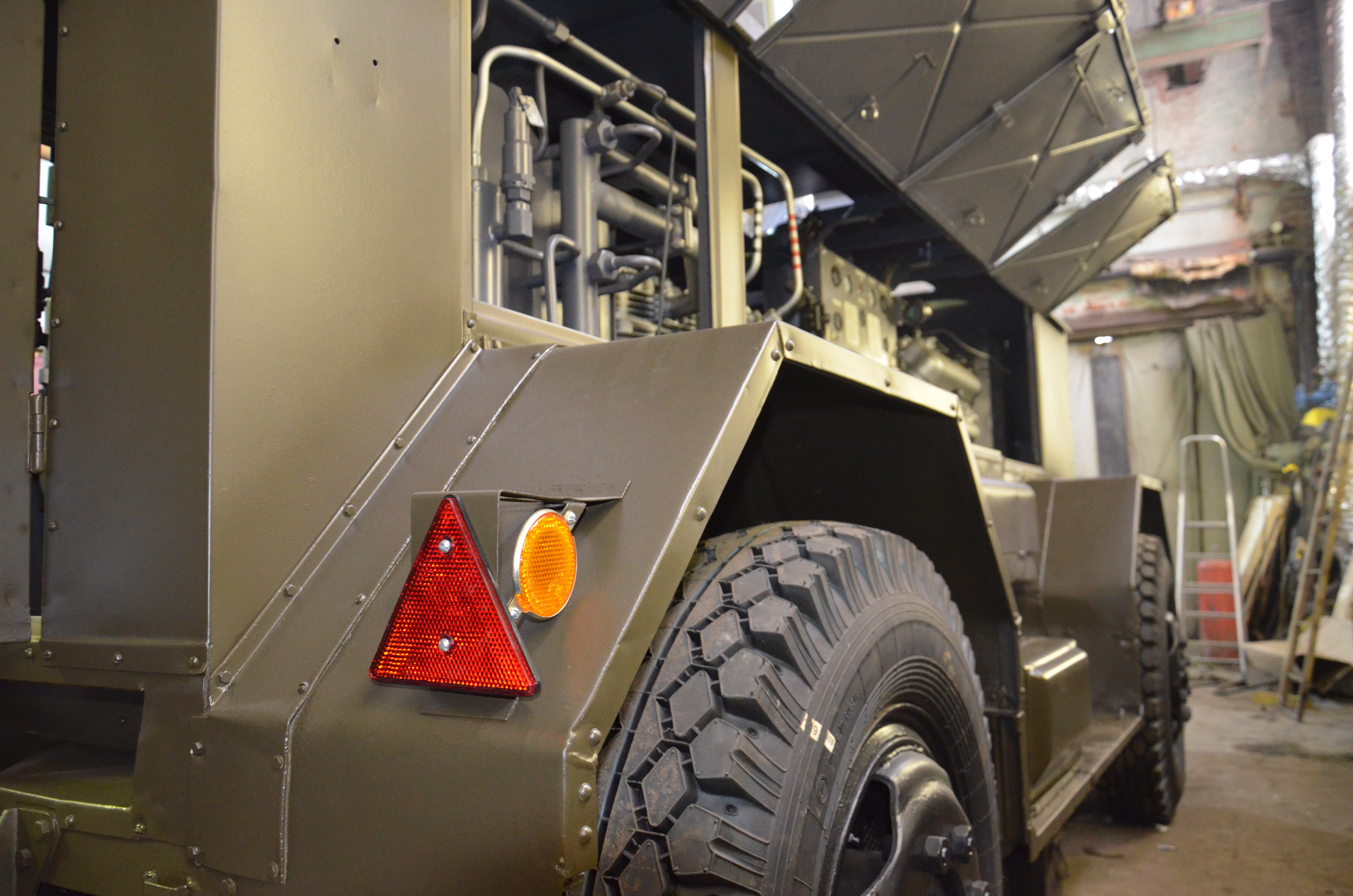 Продается передвижная компрессорная станция УКС400В-П4М